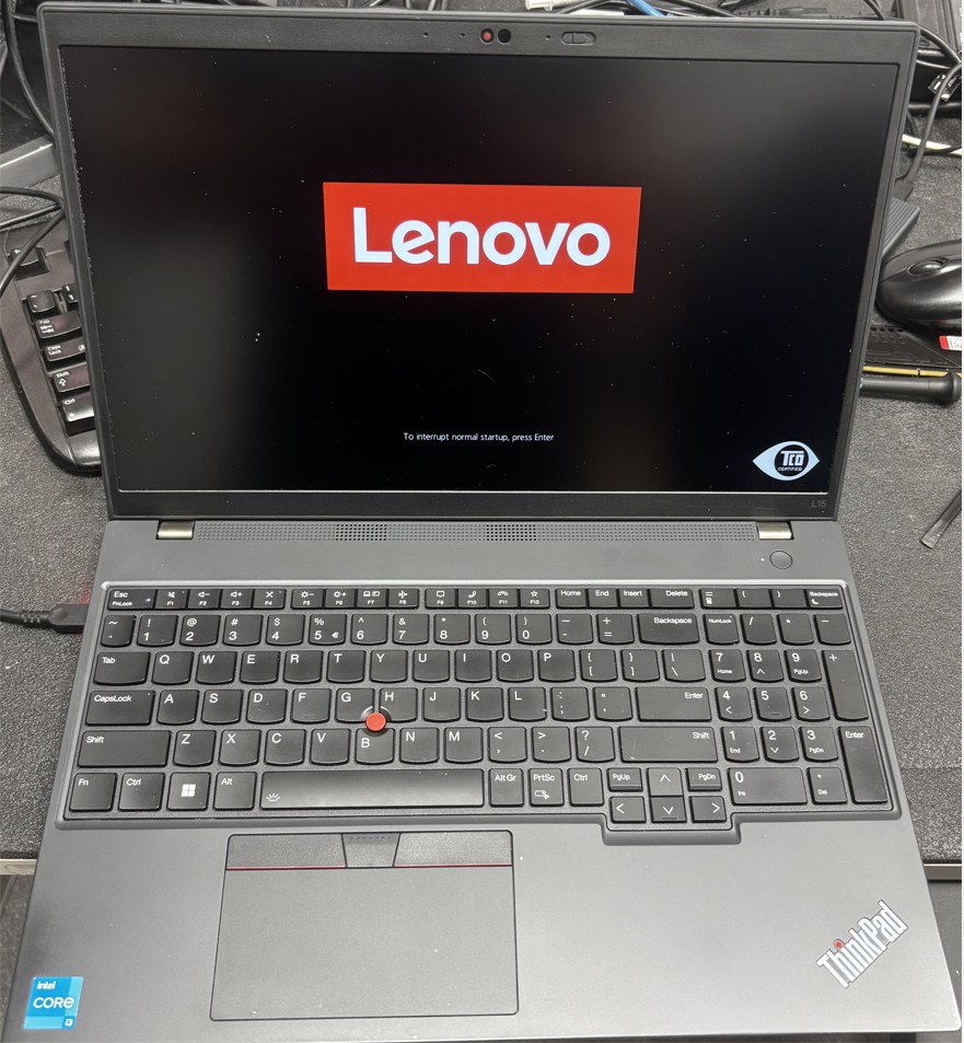 Po wymianie pamięci RAM laptop się uruchamia